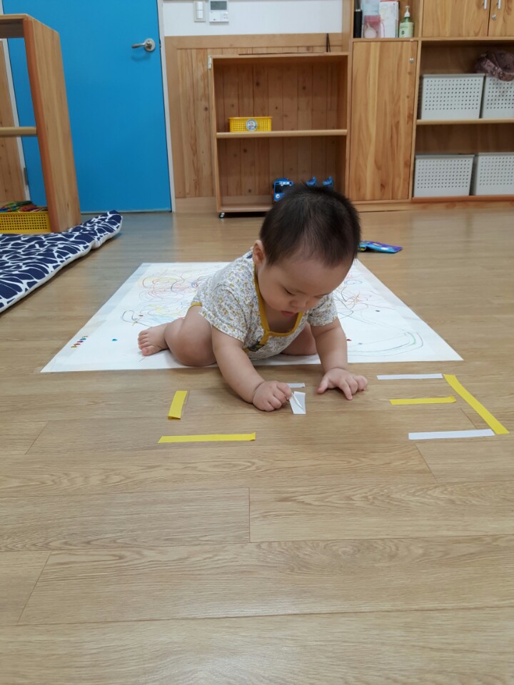테이프놀이를 해요 - 시간제보육실