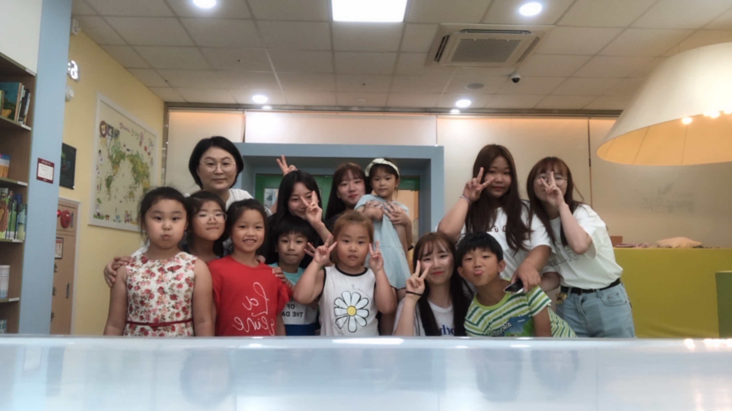 키움뜰 우리동네 공부방 친구들과 자원봉사자