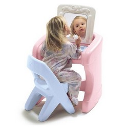 여아는 인형, 남아는 로봇... 본능적인 선택일까?